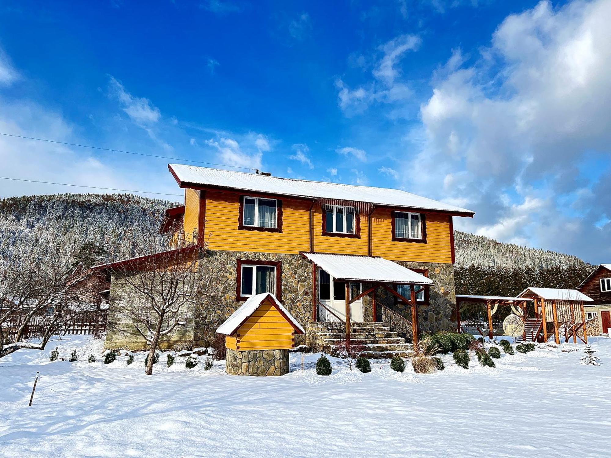 Приват-Котедж Зарінок Hotel Mykulychyn Exterior photo